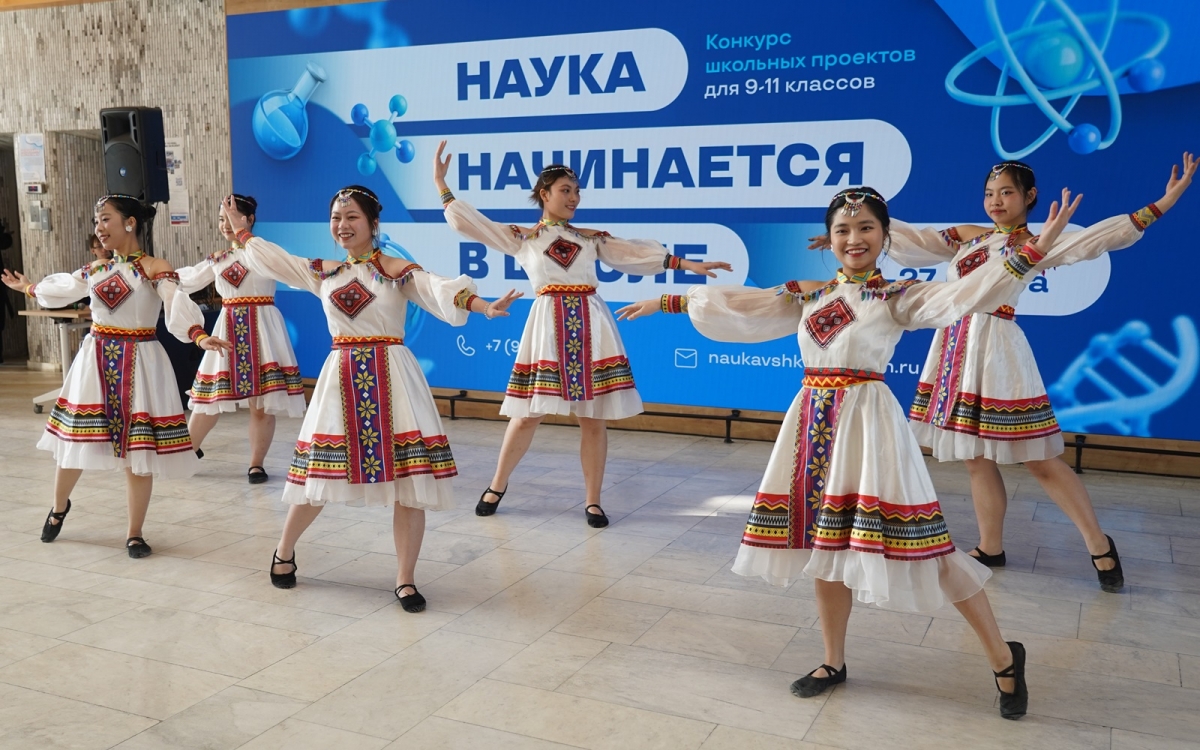 Sinh viên Việt Nam - những đại sứ văn hóa Việt tại Nga